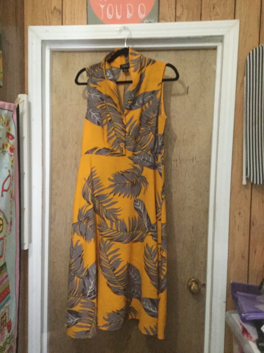 Papillon beautiful goldish/yellow midi dress size large side zip 20" pit to pit